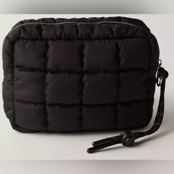 FP movement Black Essentials Quilted Nylon Waterproof Cosmetic Bag - Picture 2 of 16